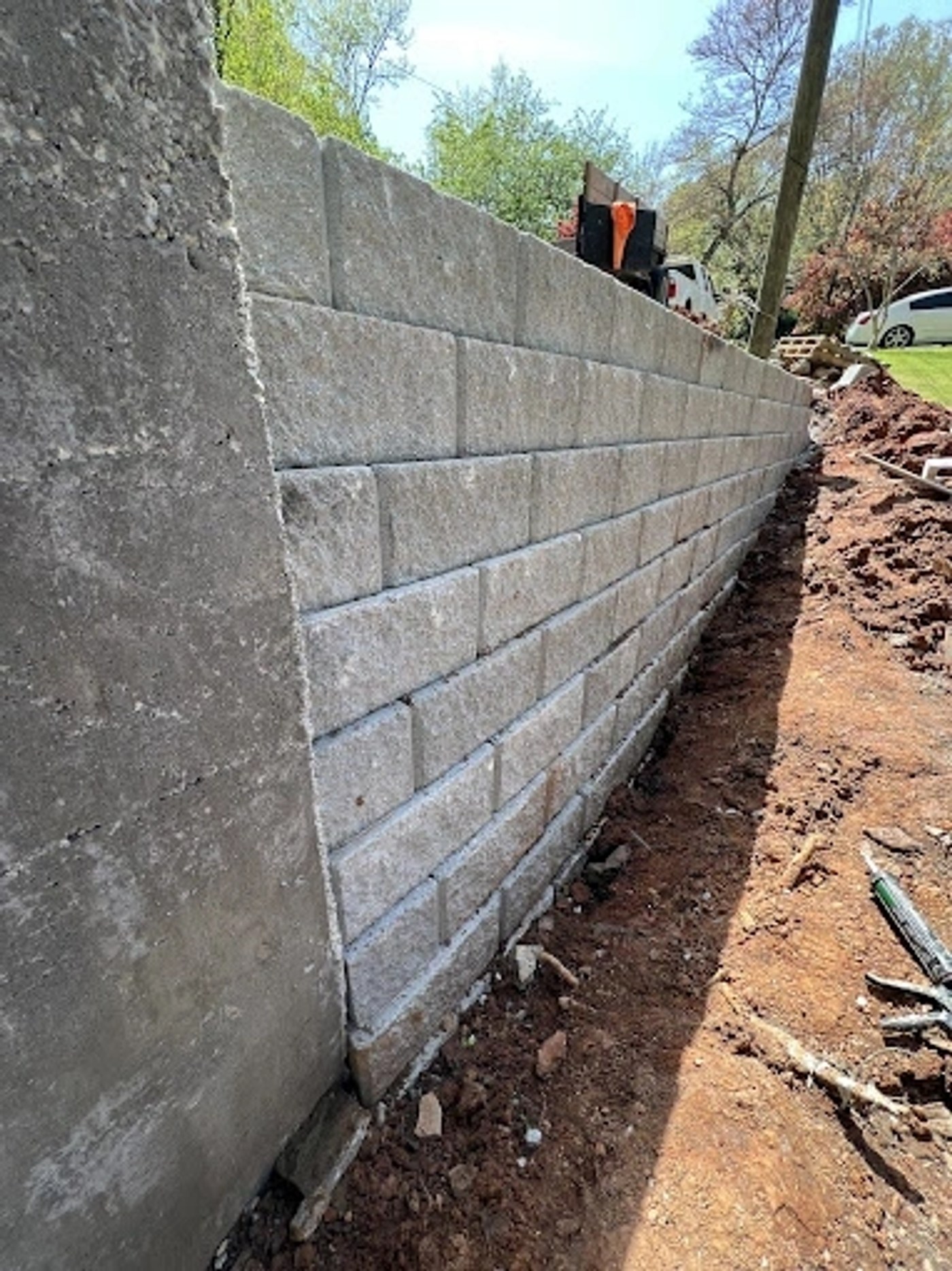 Finished block retaining wall